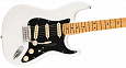 FENDER Player II Stratocaster, Maple Fingerboard, Polar White